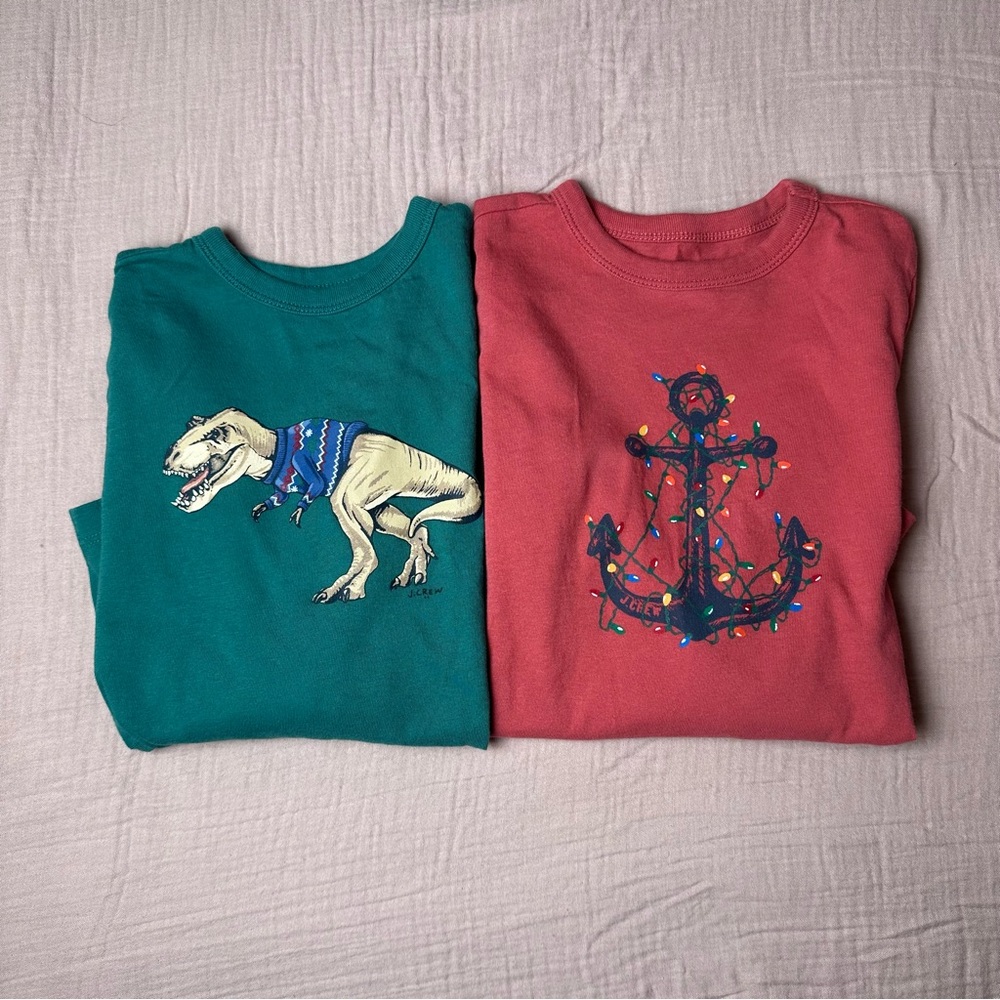 Crewcuts long sleeve Christmas themed boy shirt size xxs(2-3)